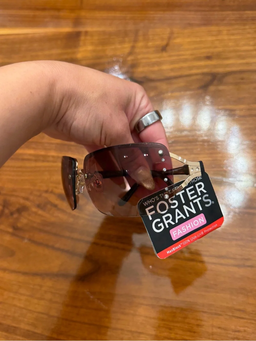 Foster Grant Women’s Pink Gradient Square Sunglasses with Stud Accents